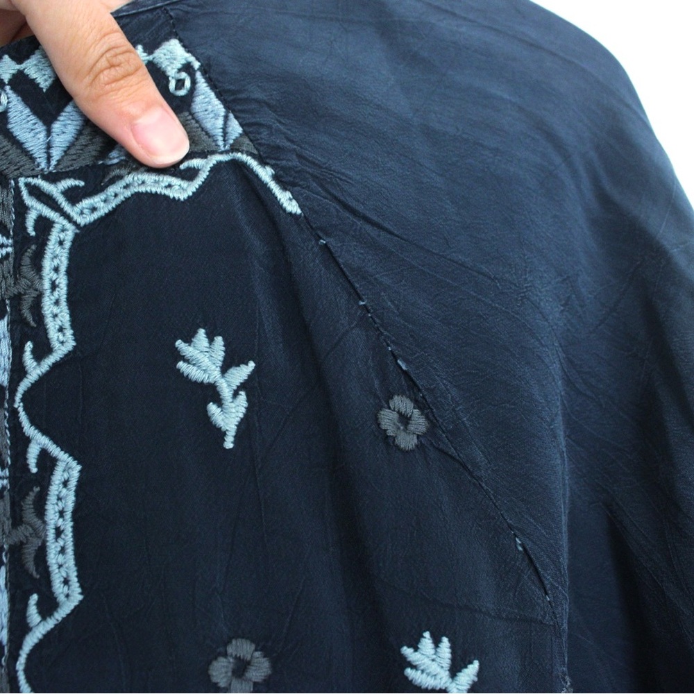 Johnny Was Embroidered Long Sleeve Tunic Top - Picture 8 of 8